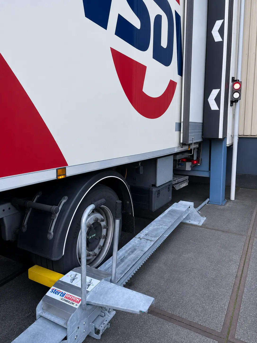 blocare-manuala-camion-1
