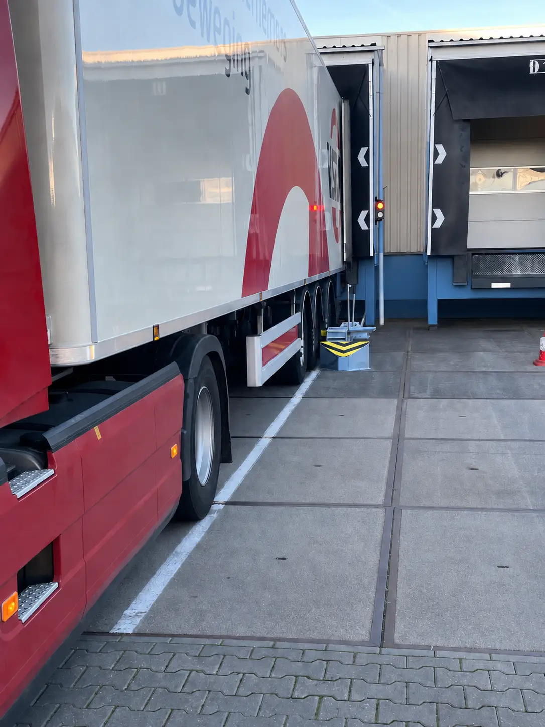 blocator-manual-roata-camion
